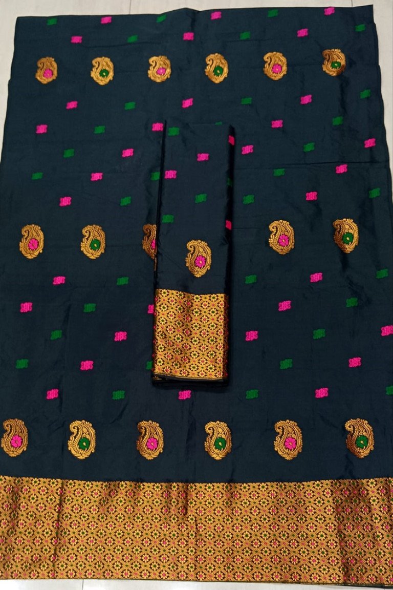 HANDLOOM MIXED SILK MEKHELA SADOR WITH BLOUSE MATERIAL / 0221000O001