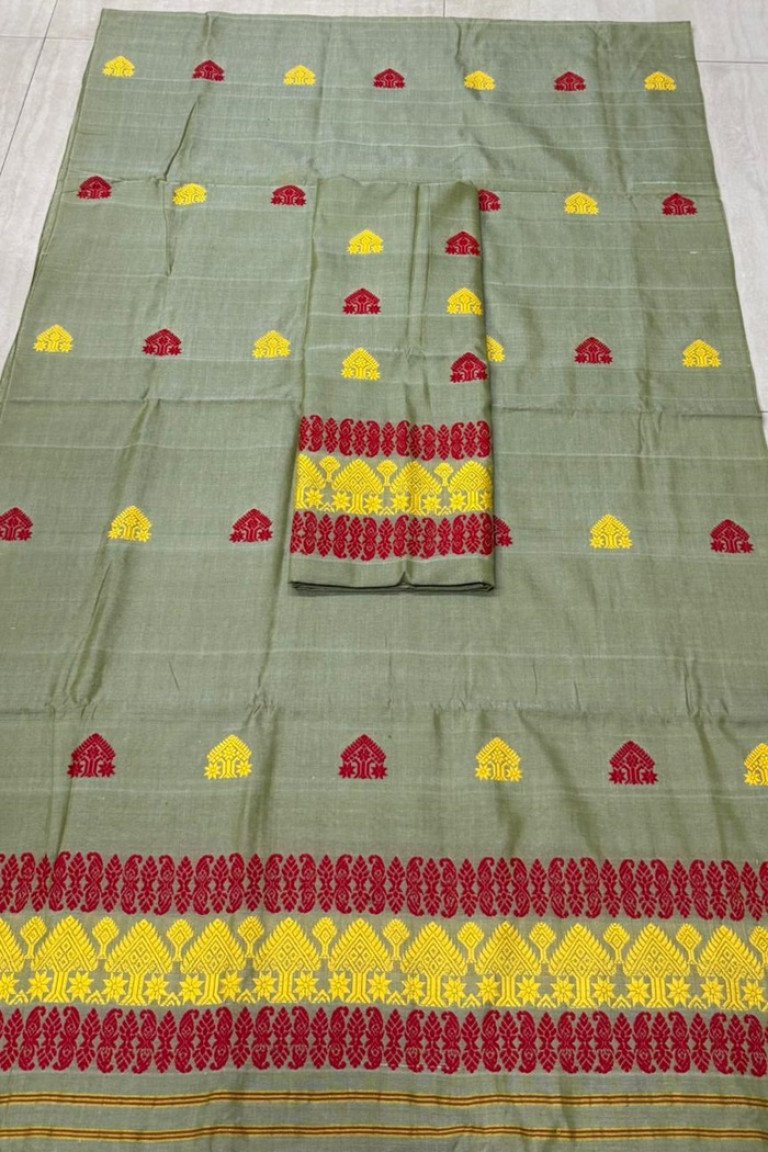 Handloom Silk Cotton Mekhela Sador With Blouse Material/ 03570001001