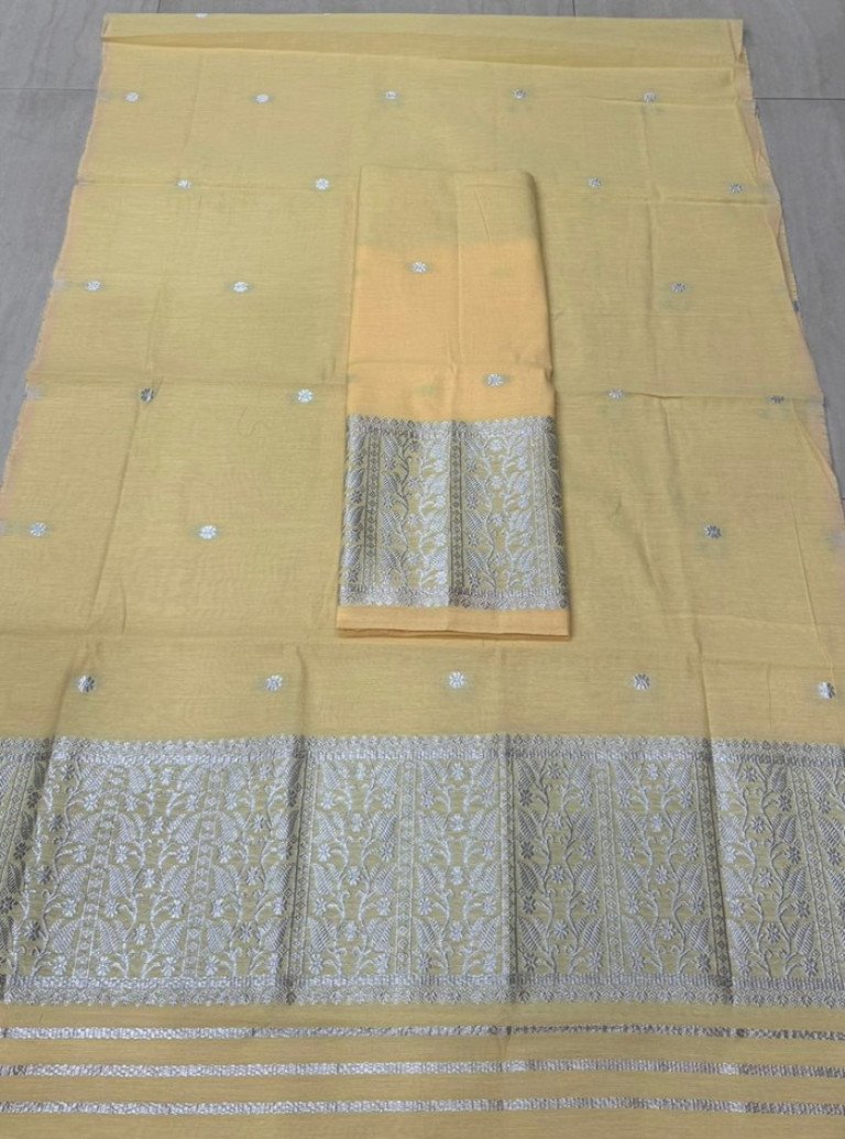 Cotton Blend Mekhela Sador With Blouse Material / 0263000O001