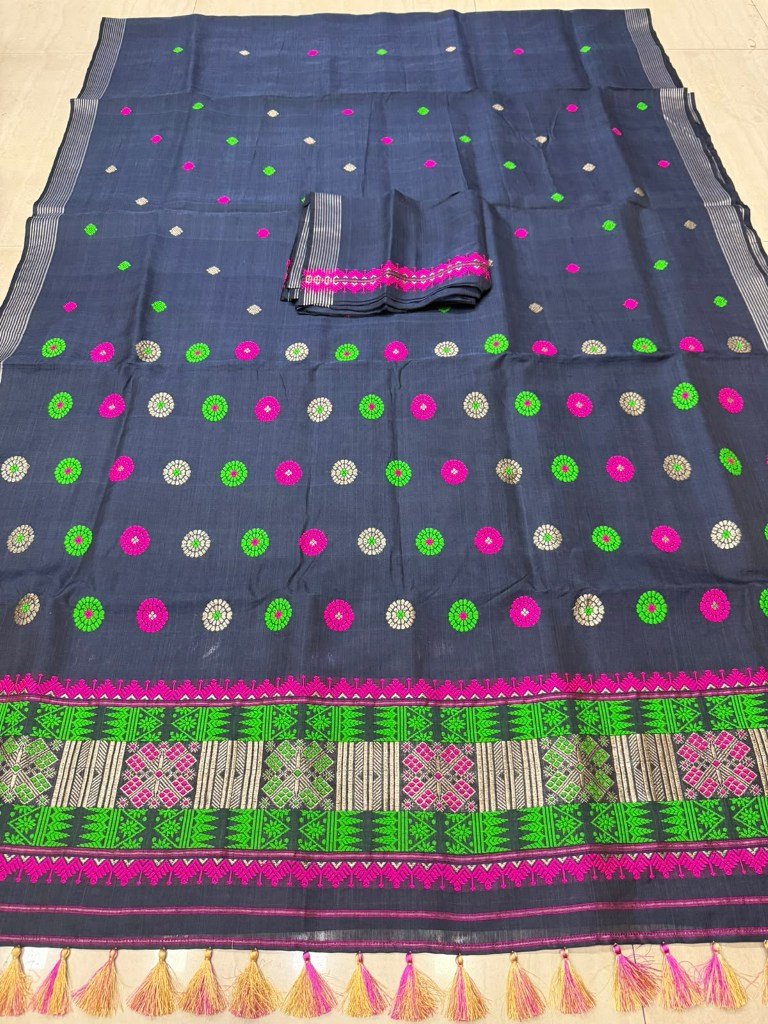 Handloom Pure Kecha Paat Cotton Saree with Blouse Material / বোৱা কেঁচা পাট কটন শাৰী ব্লাউজৰ কাপোৰৰ সৈতে / 03710001001