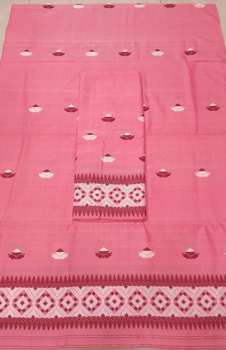 Handloom Silk - Cotton Mekhela Sador With Blouse Material/ হাতে বোৱা ৰেচম - কটন মেখেলা চাদৰ ব্লাউজৰ কাপোৰৰ সৈতে / 03570001001