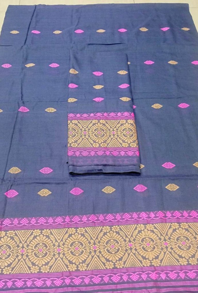 Handloom Cotton Mekhela Sador With Blouse Material/ হাতে বোৱা কটন মেখেলা চাদৰ ব্লাউজৰ কাপোৰৰ সৈতে / 02220017001