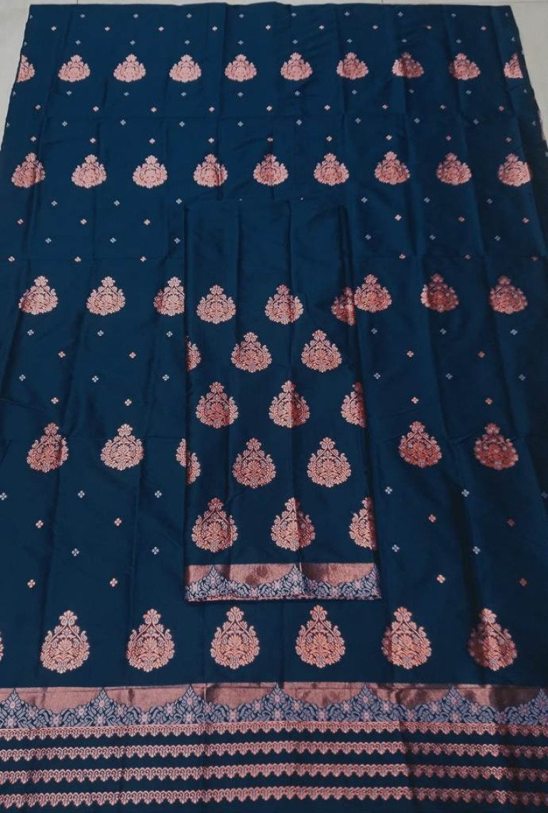 MIXED SILK MEKHELA SADOR WITH BLOUSE MATERIAL/ মিক্সড চিল্ক মেখেলা চাদৰ ব্লাউজৰ কাপোৰৰ সৈতে/ 02210011001