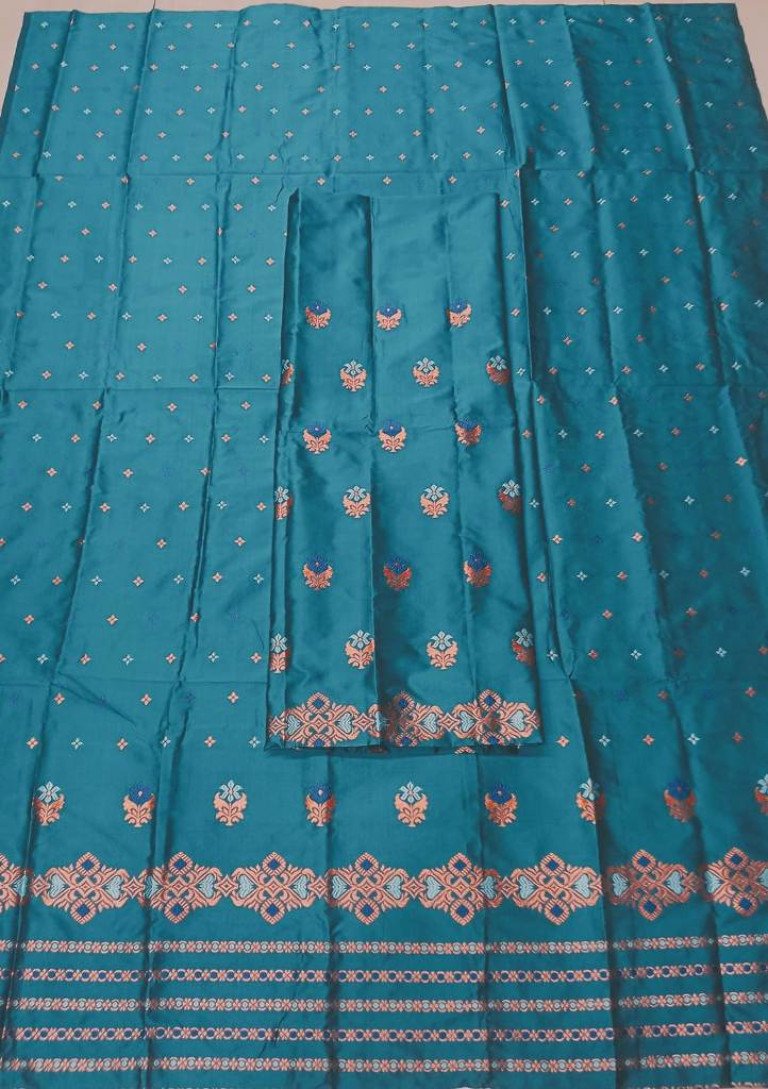 MIXED SILK MEKHELA SADOR WITH BLOUSE MATERIAL/ মিক্সড চিল্ক মেখেলা চাদৰ ব্লাউজৰ কাপোৰৰ সৈতে/ 02210015001