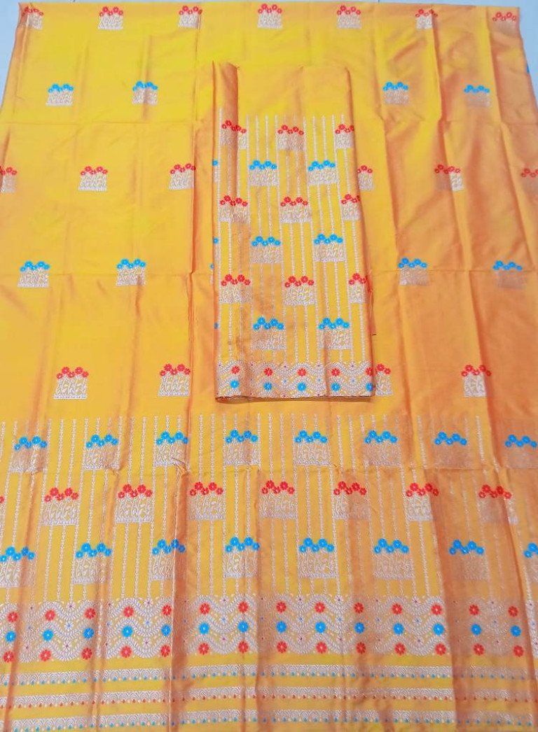 MIXED SILK MEKHELA SADOR WITH BLOUSE MATERIAL/ মিক্সড চিল্ক মেখেলা চাদৰ ব্লাউজৰ কাপোৰৰ সৈতে/ 02210014001